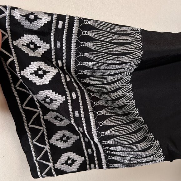 Anthropologie Ollari Embroidered Duster - Picture 6 of 7